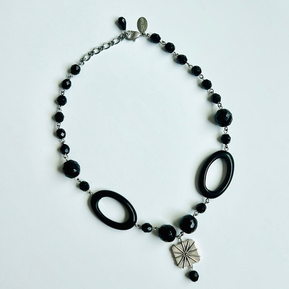 White House Black Market Black Necklace - Picture 2 of 6